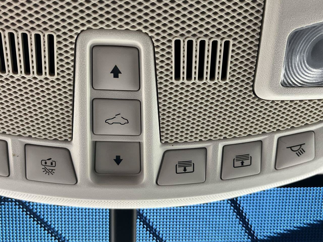 Used 2017 Ford Edge SEL w/ Equipment Group 201A AWD/4WD image 29