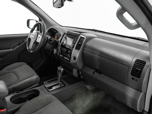 Used 2018 Nissan Frontier SV w/ Value Truck Package image 8