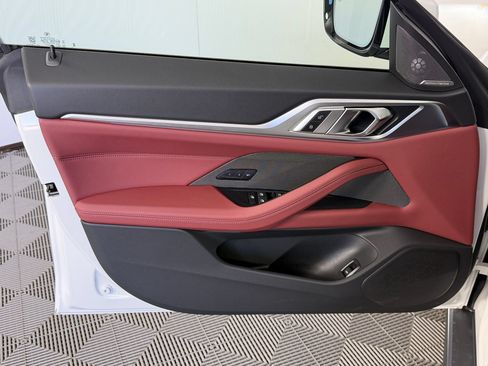 Used 2026 BMW i4 eDrive40 w/ Premium Package RWD image 13