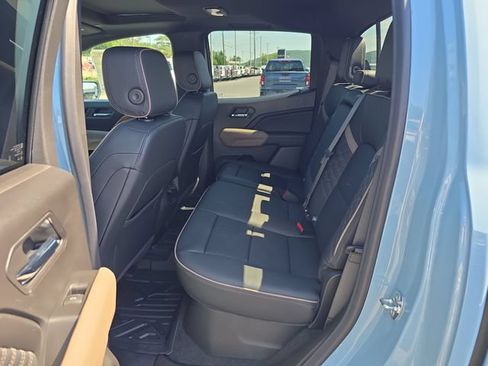New 2026 GMC Canyon Denali AWD/4WD image 10