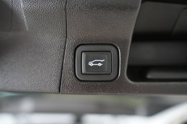 Used 2023 GMC Acadia SLE w/ Elevation Edition AWD/4WD image 10