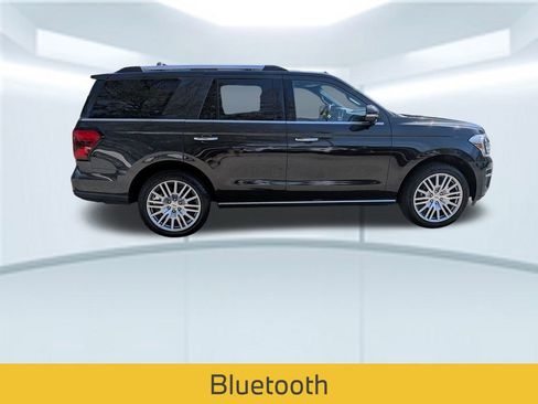 Used 2023 Ford Expedition Limited image 7