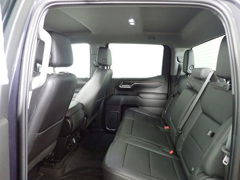 Used 2022 GMC Sierra 1500 SLT AWD/4WD image 34