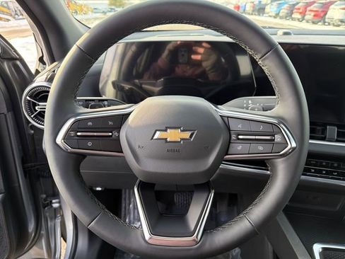 New 2026 Chevrolet Equinox LT w/ Convenience Package II image 35