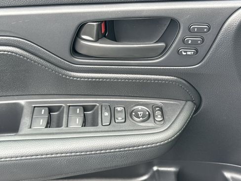 Used 2025 Honda Odyssey Sport-L image 19