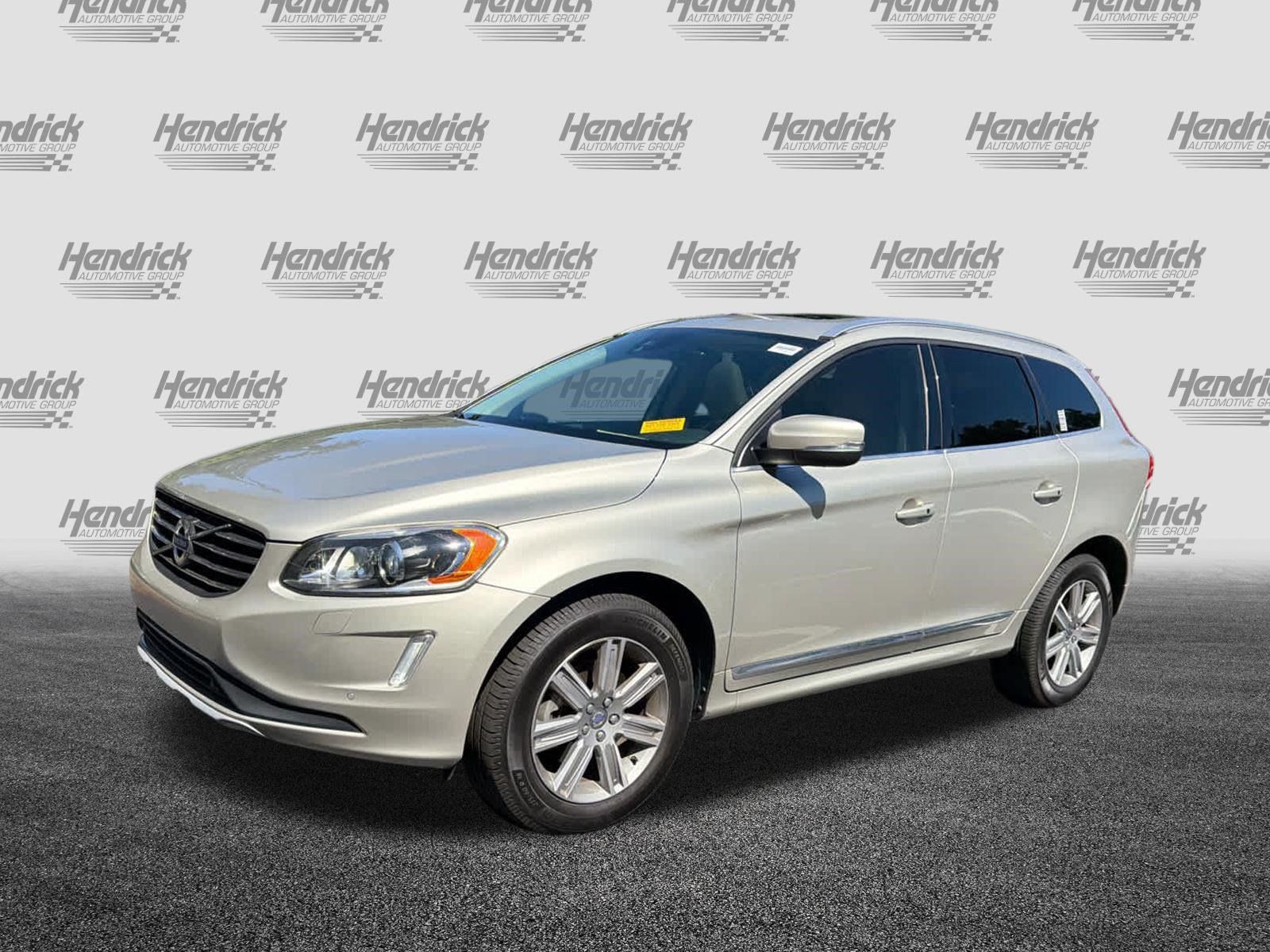 Used 2017 Volvo XC60 T5 Inscription w/ Preferred Option Package FWD image 8