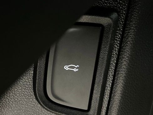 New 2026 Chevrolet Equinox RS image 18