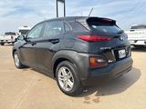 Used 2021 Hyundai Kona SE image 3