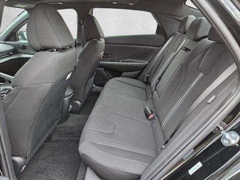 New 2026 Hyundai Elantra SEL Sport FWD image 12