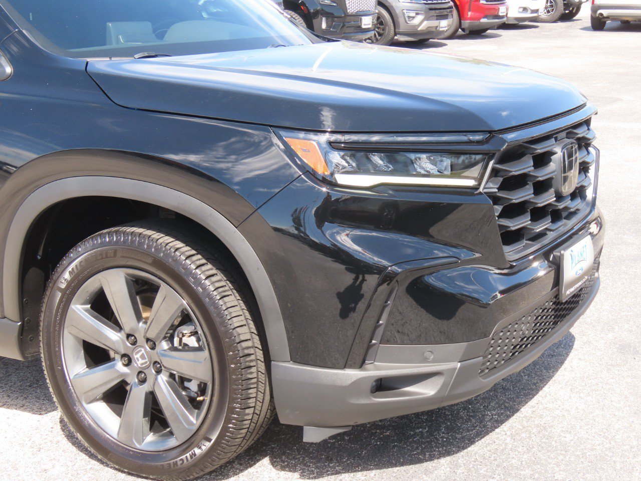 Used 2023 Honda Pilot Sport image 6