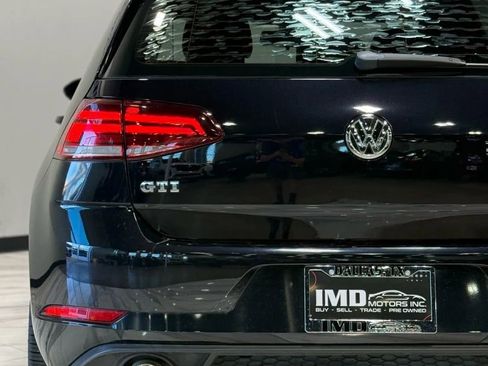 Used 2018 Volkswagen GTI S image 9
