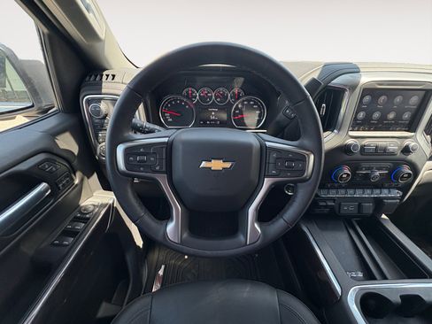 Certified 2021 Chevrolet Silverado 1500 LTZ AWD/4WD image 12