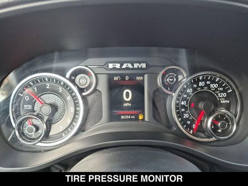 Used 2020 RAM 1500 Lone Star RWD image 19