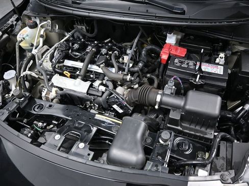 Used 2025 Nissan Versa SV FWD image 12