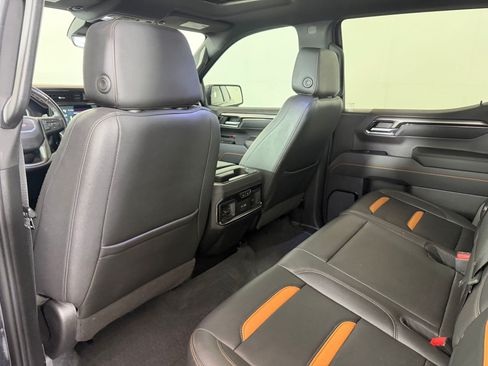 Used 2022 GMC Sierra 1500 AT4 w/ AT4 Premium Package AWD/4WD image 26