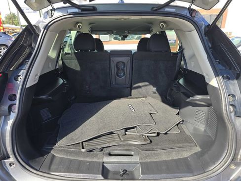 Used 2020 Nissan Rogue S image 20