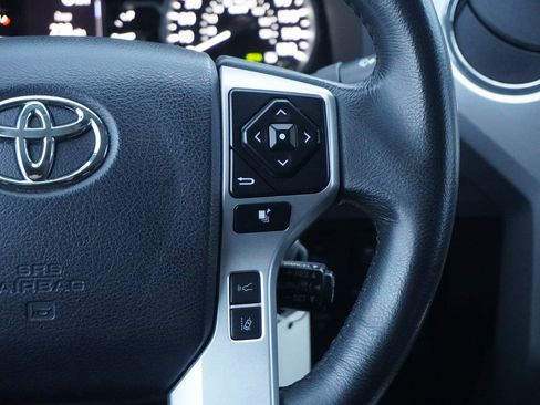 Used 2018 Toyota Tundra Platinum image 17