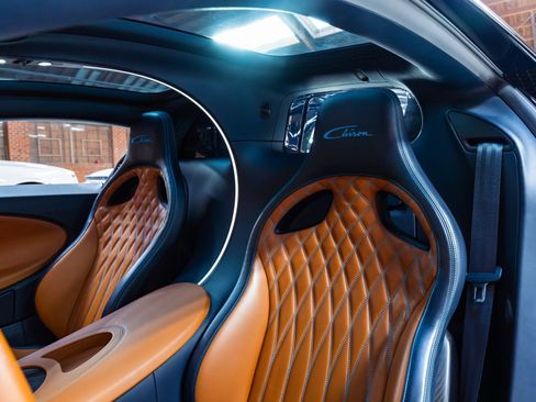 Used 2023 Bugatti Chiron AWD/4WD image 19