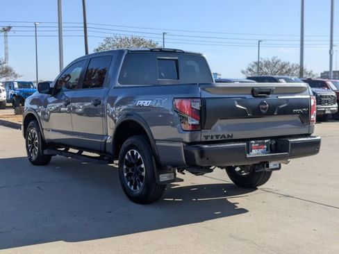 Used 2021 Nissan Titan PRO-4X w/ Pro-4x Convenience Package image 8