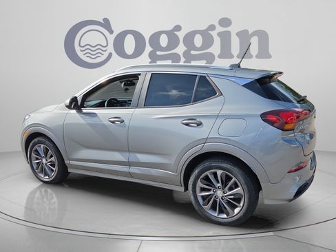 Certified 2023 Buick Encore GX Select w/ Sport Touring Package FWD image 3