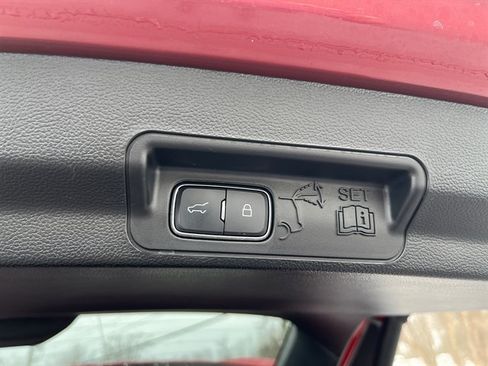 Used 2023 Ford Explorer XLT w/ Equipment Group 202A AWD/4WD image 16