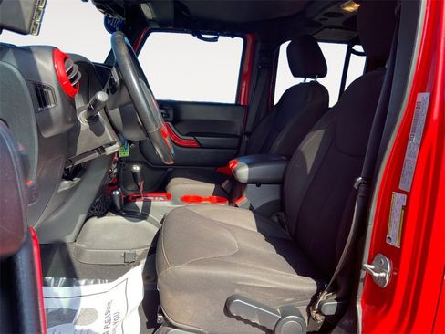 Used 2015 Jeep Wrangler Unlimited Sport w/ Quick Order Package 24S image 9