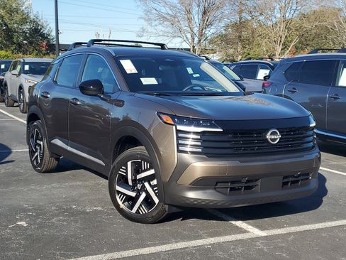 New 2026 Nissan Kicks SV w/ Cold Weather Package FWD image 16