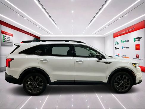 Used 2023 Kia Sorento SX Prestige image 9
