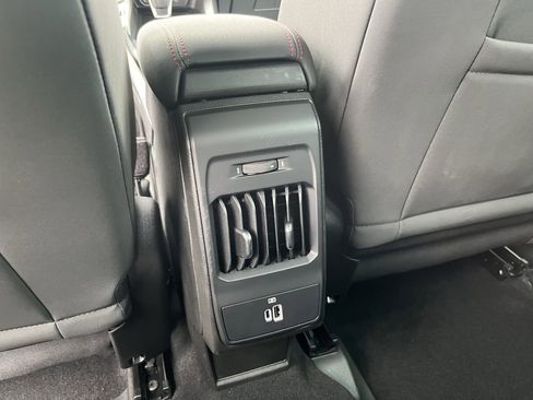 Used 2024 Dodge Hornet R/T w/ R/T Blacktop Package image 15