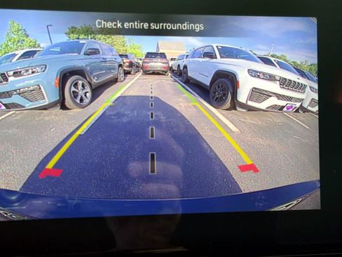 New 2026 Jeep Grand Cherokee L Limited AWD/4WD image 17