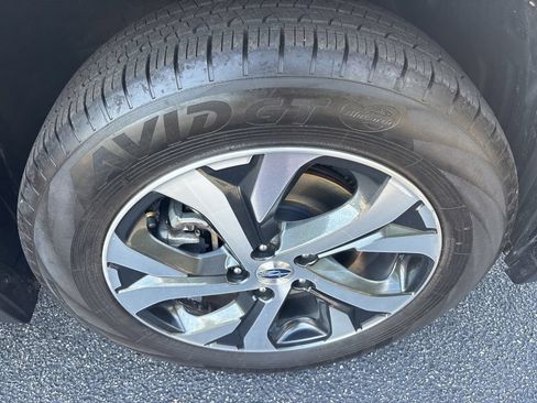 Used 2022 Subaru Outback Limited AWD/4WD image 9