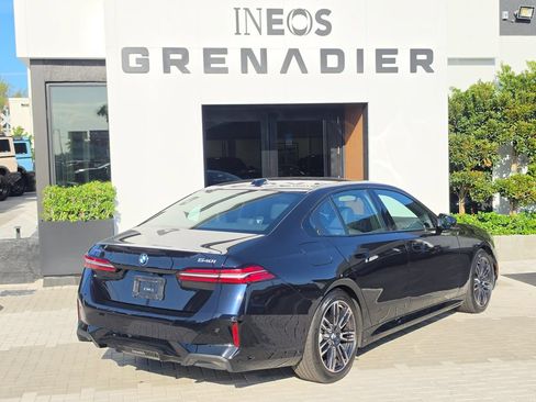 Used 2024 BMW 540i xDrive w/ Premium Package AWD/4WD image 3