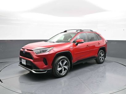 Used 2021 Toyota RAV4 SE w/ Weather & Moonroof Package