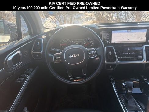 Certified 2022 Kia Sorento SX image 4