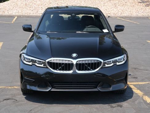 Used 2021 BMW 330i xDrive Sedan w/ Premium Package AWD/4WD image 8