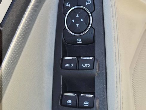 Used 2015 Ford Explorer XLT w/ Equipment Group 202A image 27