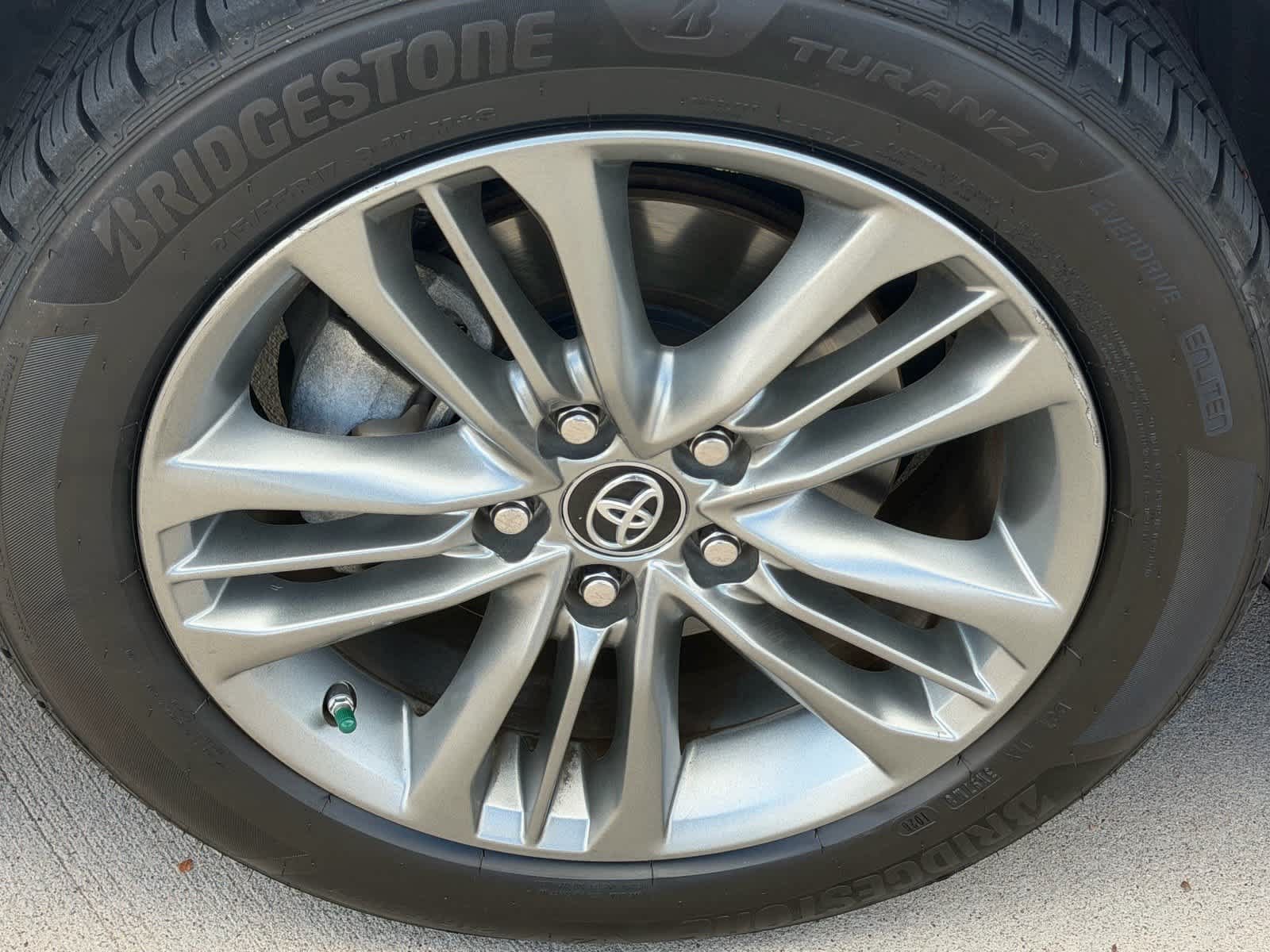 Used 2017 Toyota Camry SE FWD image 10