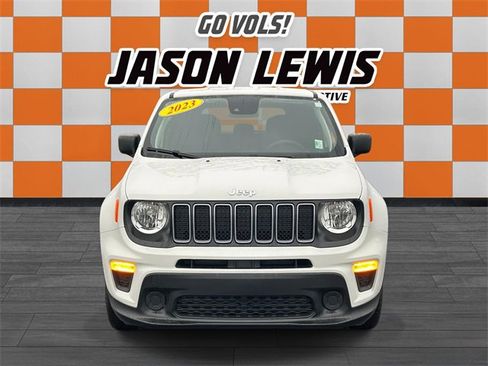 Used 2023 Jeep Renegade Latitude image 9