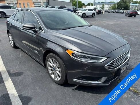 Used 2018 Ford Fusion Energi SE FWD image 3