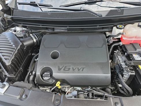 Used 2023 Chevrolet Traverse LS FWD image 22