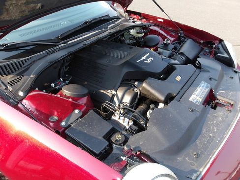 Used 2004 Ford Thunderbird RWD image 24
