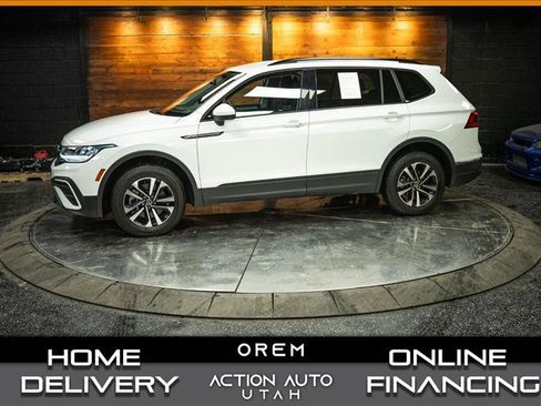 Used 2022 Volkswagen Tiguan S image 1