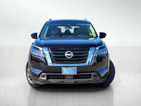 Used 2023 Nissan Pathfinder SV FWD image 2
