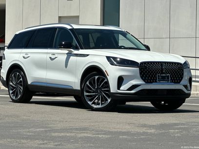 New 2026 Lincoln Aviator Reserve w/ Illumination Package