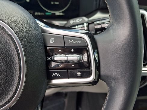 Used 2023 Kia Sorento SX AWD/4WD image 23
