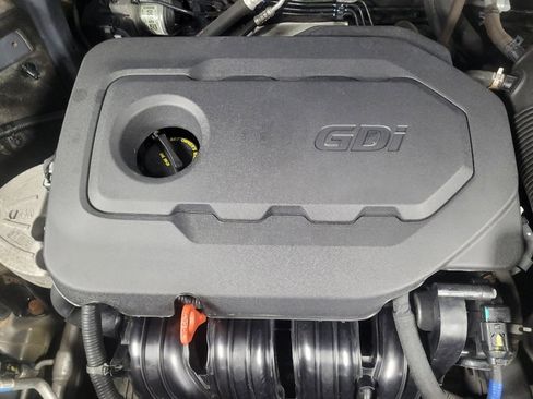 Used 2019 Hyundai Santa Fe SE AWD/4WD image 30