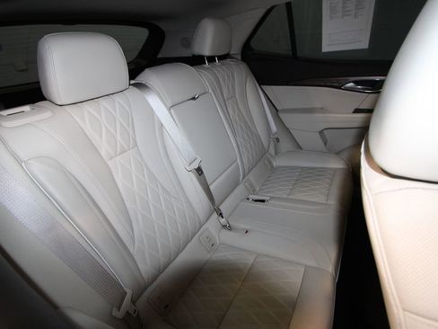 Used 2023 Buick Envision Avenir AWD/4WD image 26