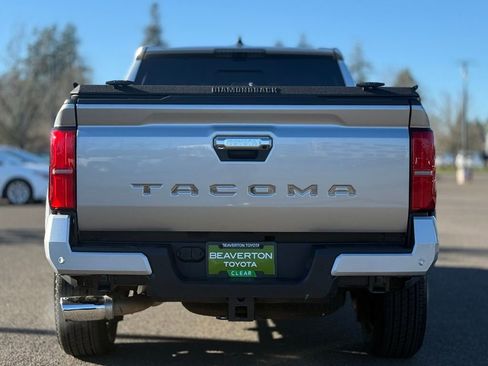 Used 2024 Toyota Tacoma Limited image 4