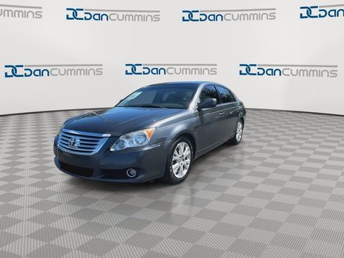 Used 2008 Toyota Avalon XLS image 3