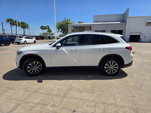 Used 2024 Mercedes-Benz GLC 300 4MATIC image 6